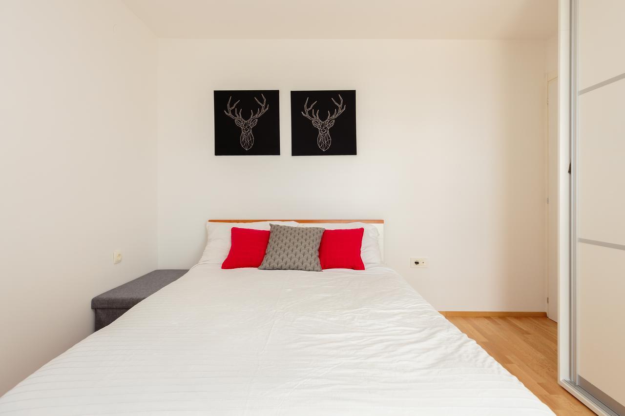 Two Bedroom Sunny Suite ドゥブロブニク エクステリア 写真