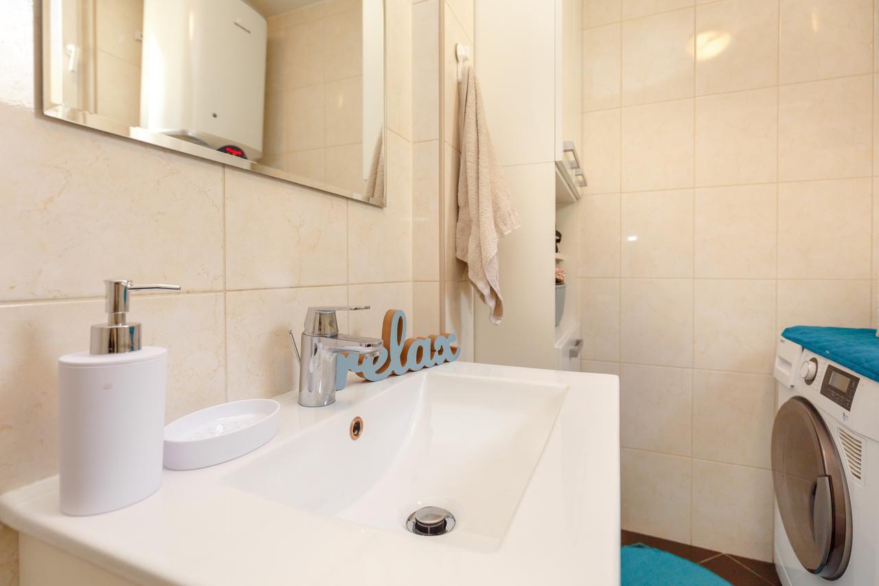 Two Bedroom Sunny Suite ドゥブロブニク エクステリア 写真